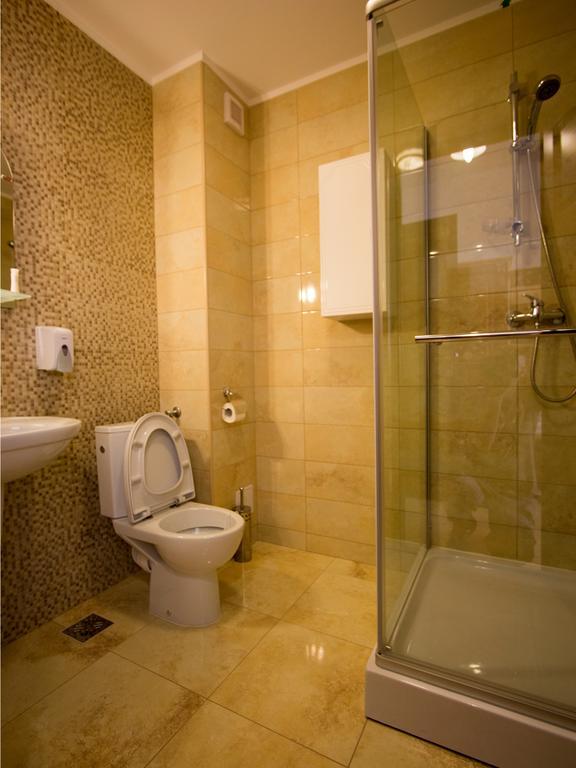 Siculeni Amade Pension & Restaurant מראה חיצוני תמונה